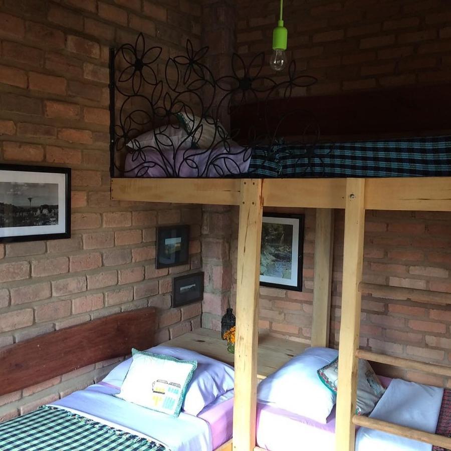 לנסויס Hostelvi Guesthouse מראה חיצוני תמונה